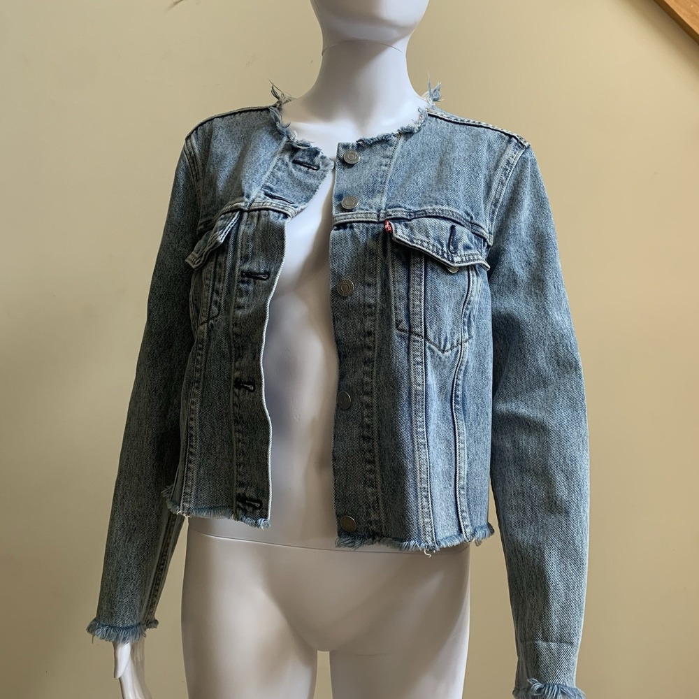 Live's Altered Trucker Jacket Frayed Button Front Cropped Denim Jacket SZ-Medium